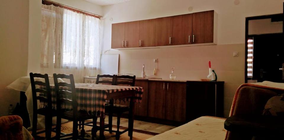 Odmaraliste Vlasko Zdrelo Pirot Esterno foto